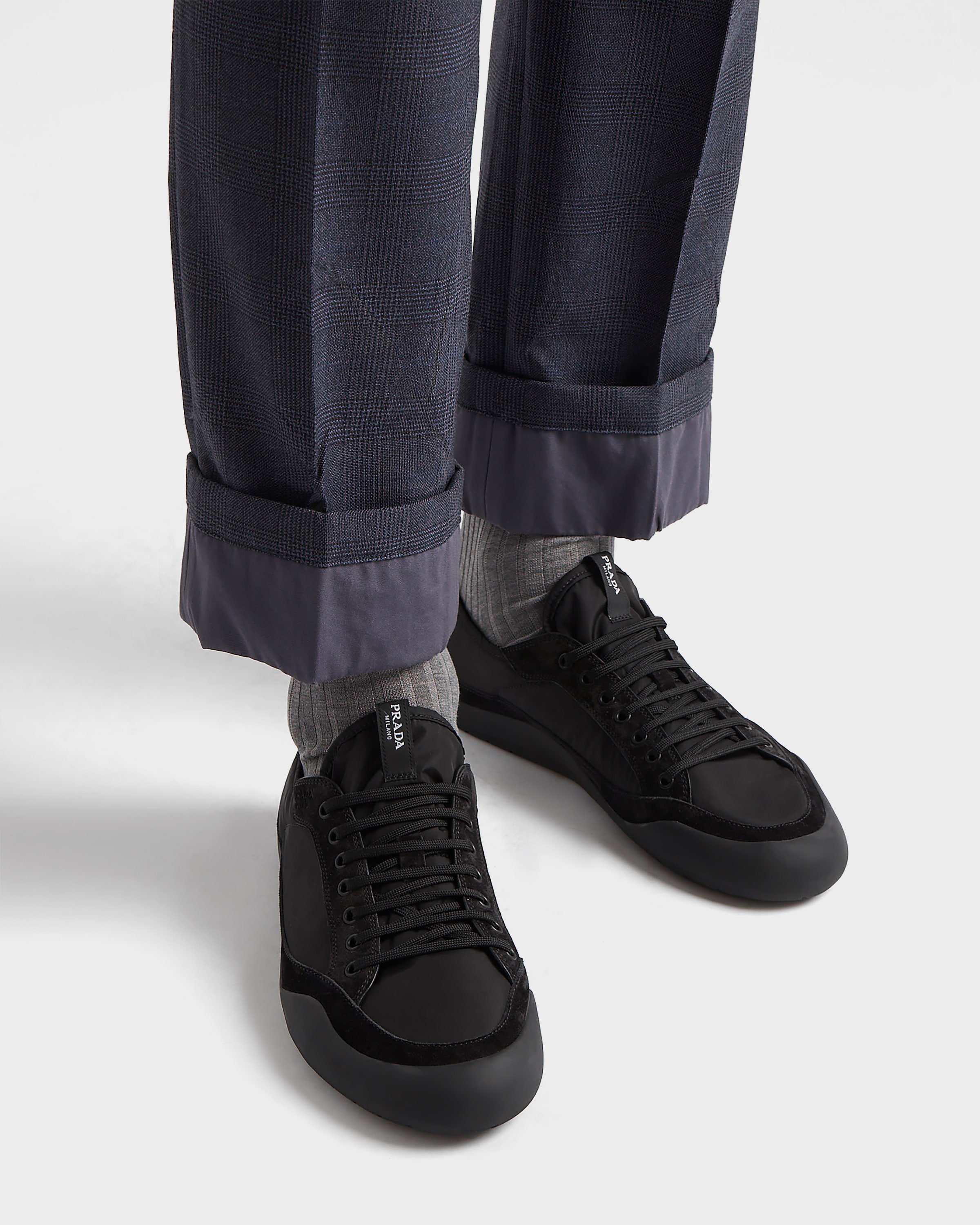 ブラック スピードロック Re-nylon Xスエード スニーカー | PRADA