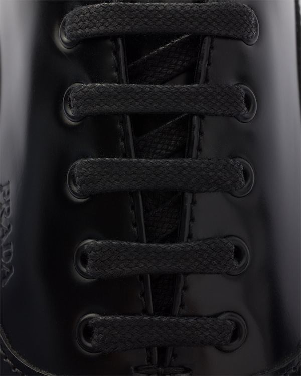 Sneaker aus gebürstetem Leder - Schwarz Sneaker aus gebürstetem Leder - Schwarz