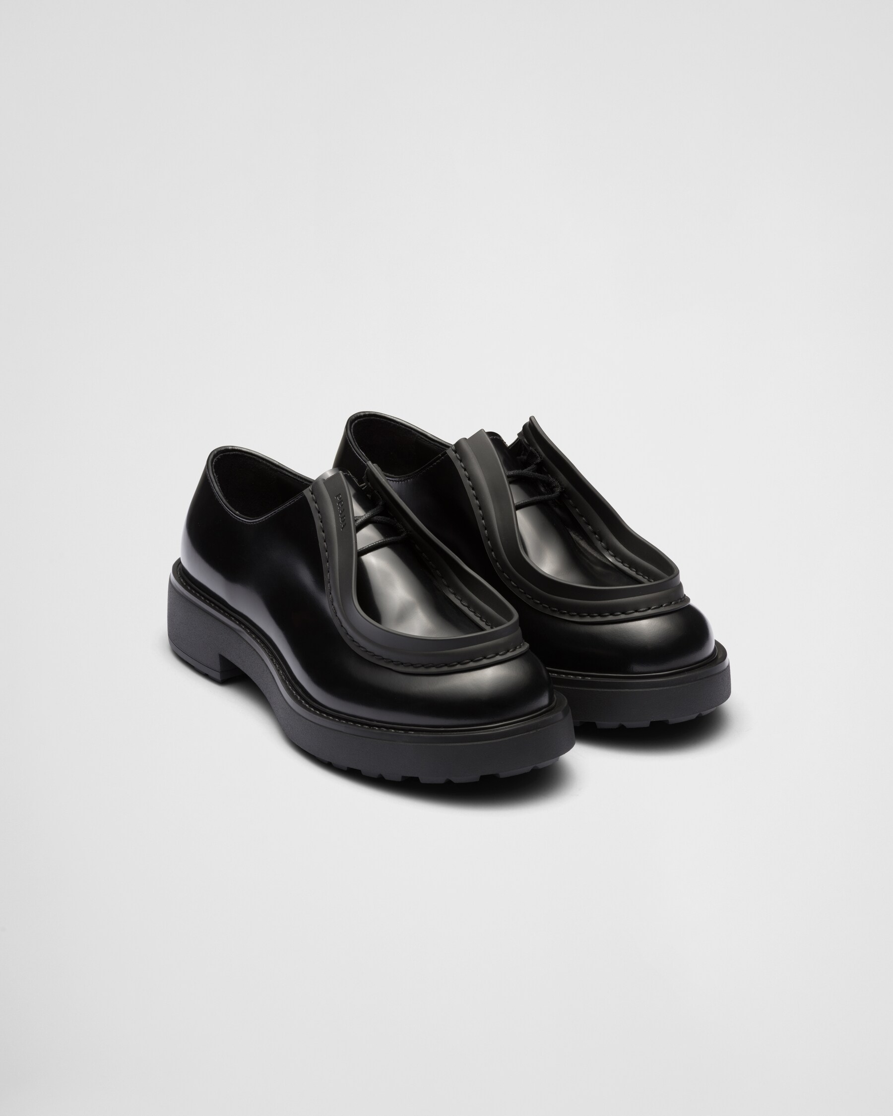 Prada Sneakers  4e3555 con lacci