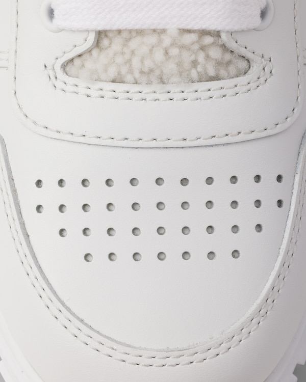 Bağcıklı Deri Spor Ayakkabı Bağcıklı Deri Spor Ayakkabı