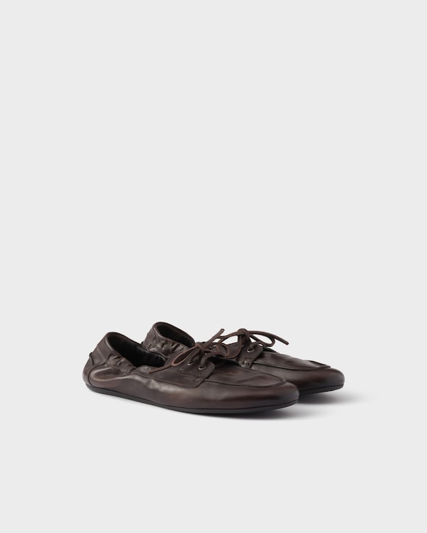 حذاء Shuffle برباط من الجلد المعتّق - بني داكن حذاء Shuffle برباط من الجلد المعتّق - بني داكن