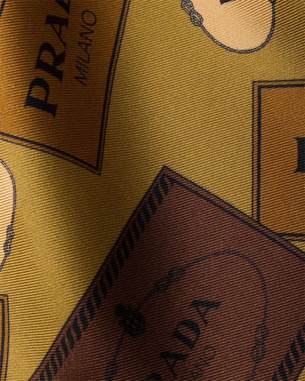 Foulard stampato in twill 55x55 Foulard stampato in twill 55x55