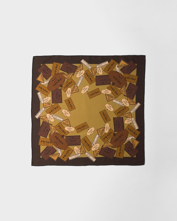 Foulard stampato in twill 55x55 Foulard stampato in twill 55x55