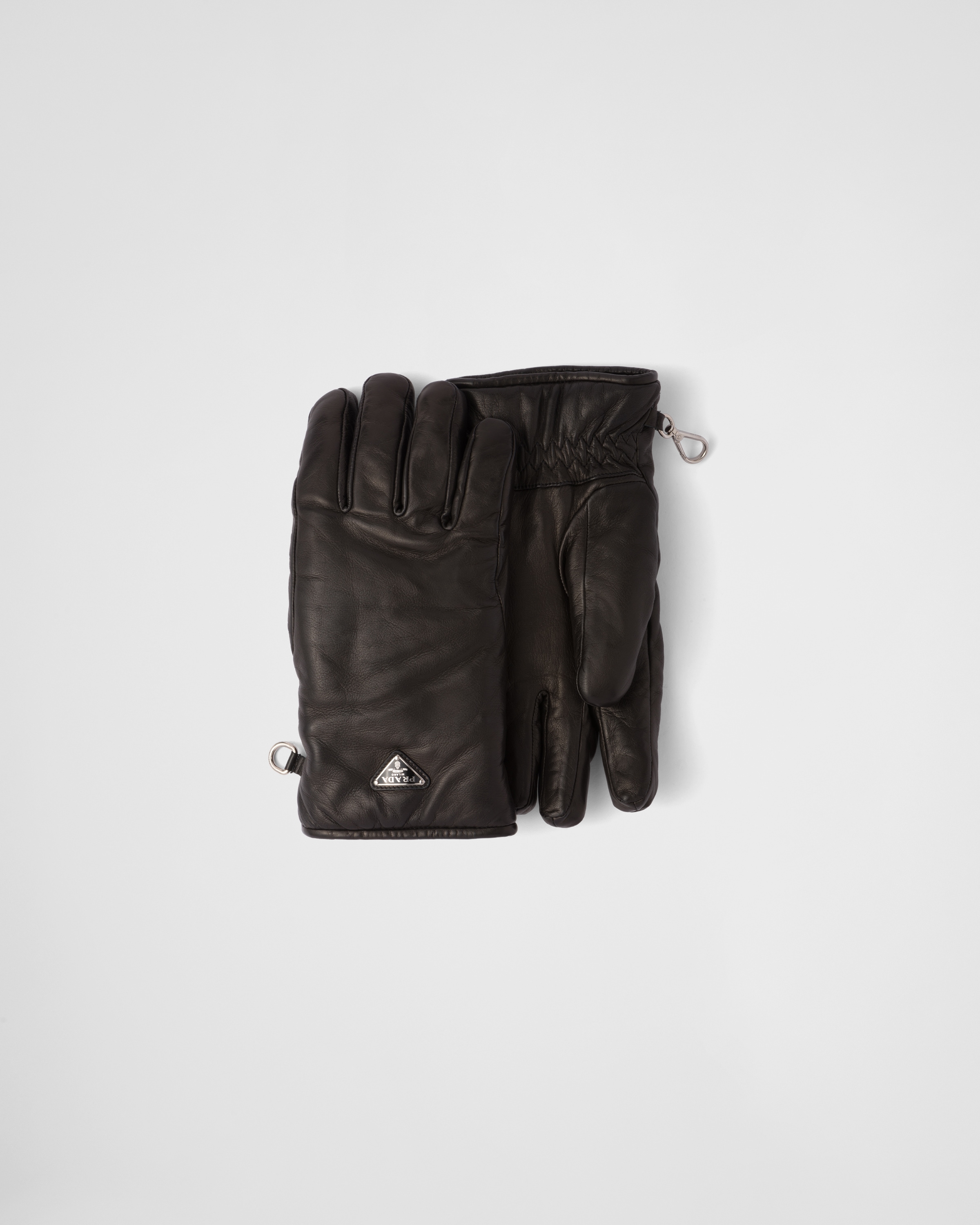 Prada Logo-plaque Leather Gloves In Black