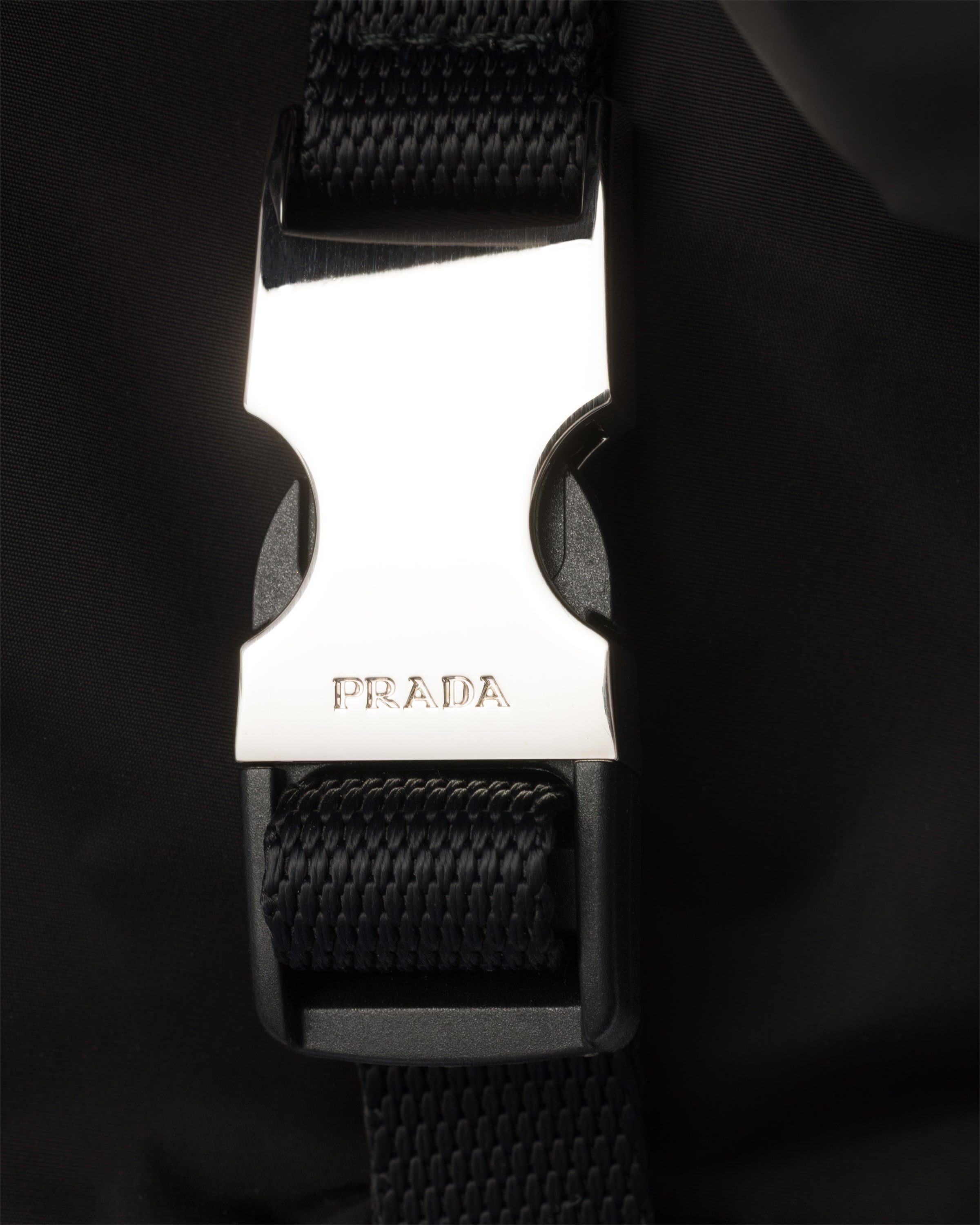 ブラック Re-nylon キャップ | PRADA - 日本