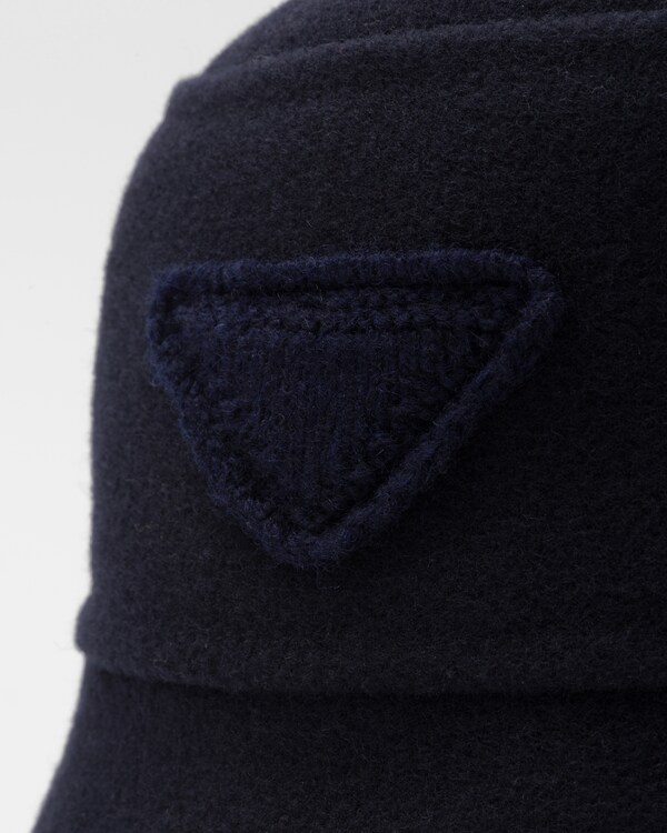 Velour cloth bucket hat Velour cloth bucket hat