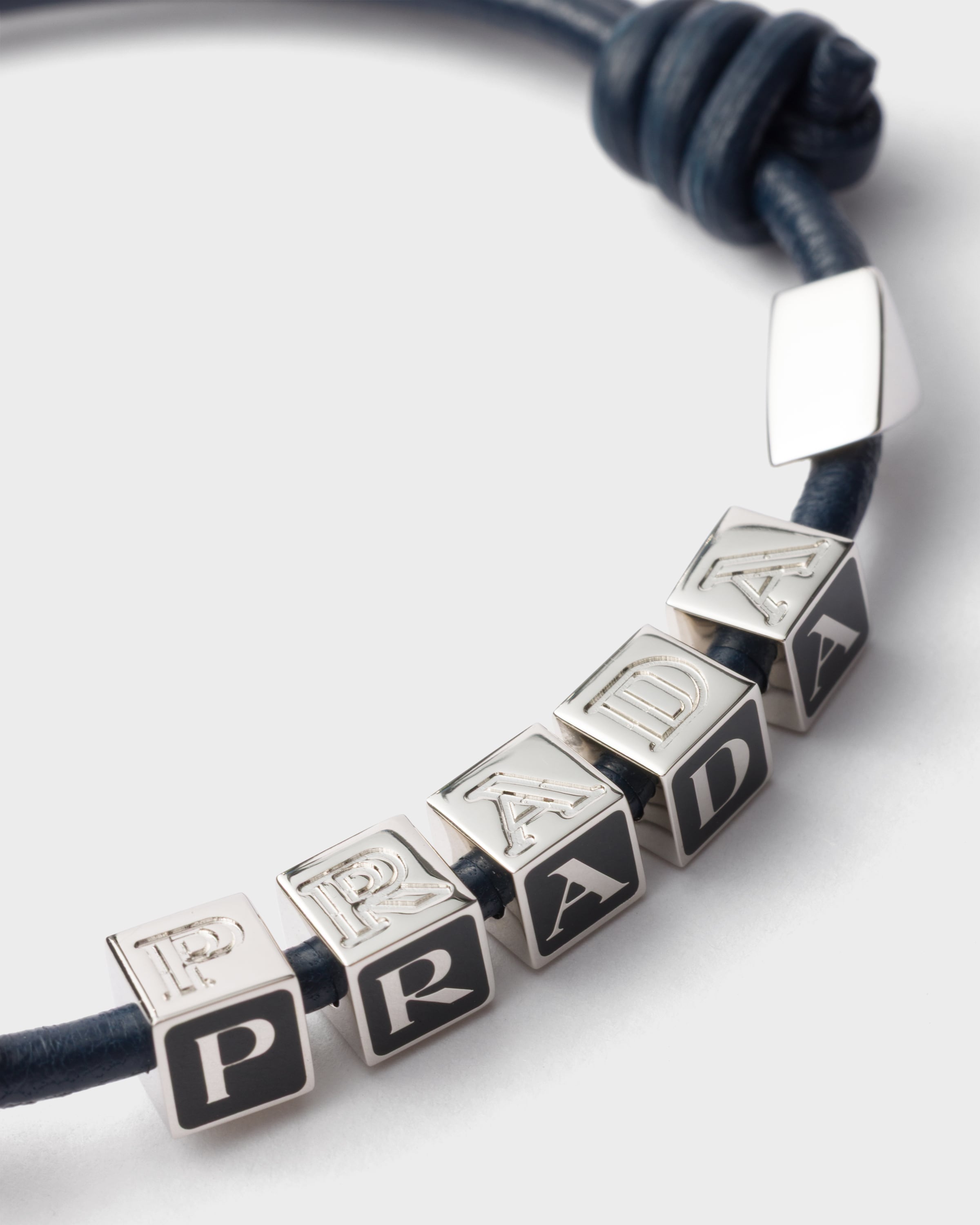 バルティックブルー ナッパレザー ブレスレット | PRADA - 日本