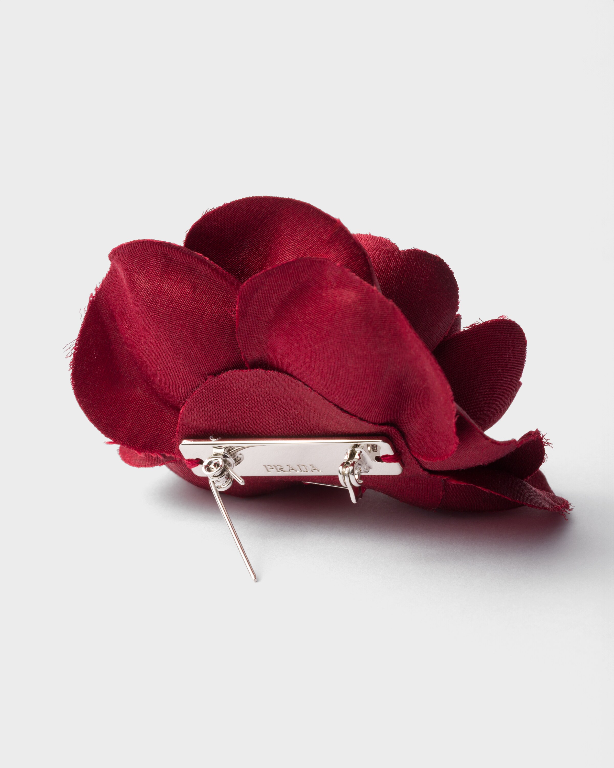 Prada Blumenbrosche Aus Metall Und Radzimir