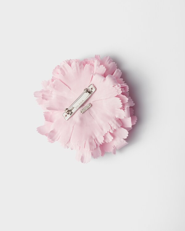 Poplin and metal flower brooch Poplin and metal flower brooch
