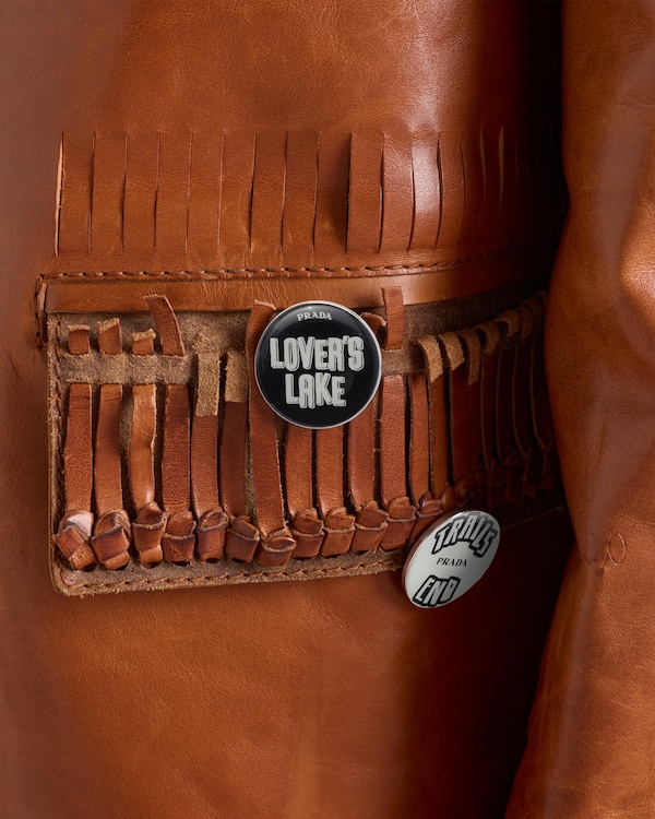 Enameled metal brooches - White/Black Enameled metal brooches - White/Black