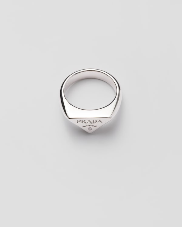 Silver ring Silver ring