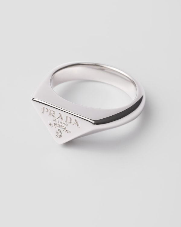 Silver ring Silver ring