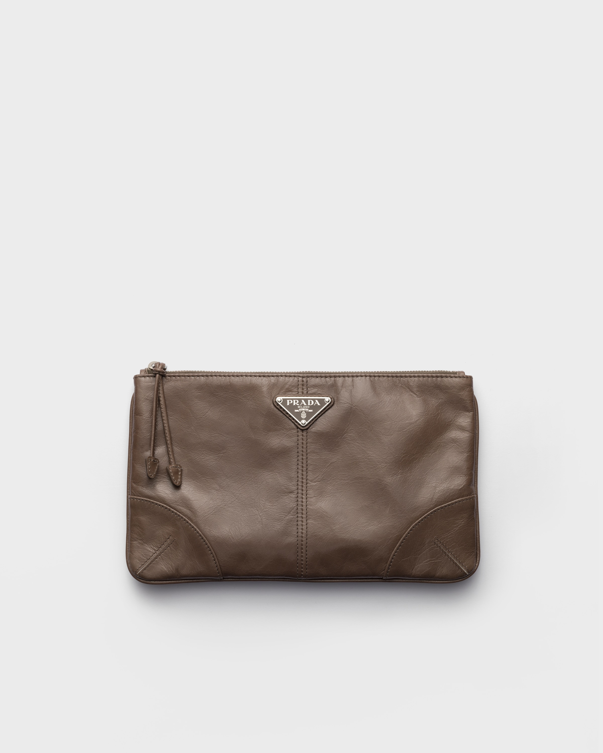 【最終セール】PRADA グレージュ レザーポーチ クレイグレー レザー ポーチ | PRADA - 日本
