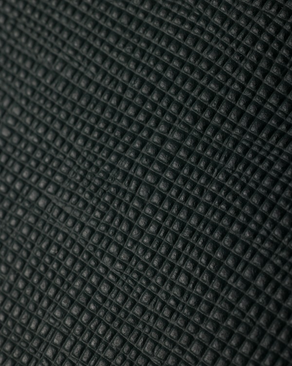 حامل بادج جلد سافيانو حامل بادج جلد سافيانو