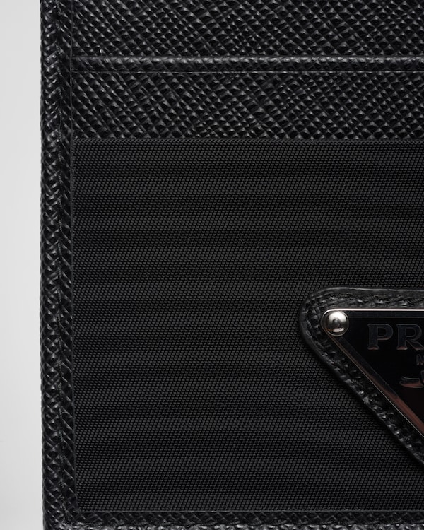 Porte-cartes en Re-Nylon et cuir Saffiano Porte-cartes en Re-Nylon et cuir Saffiano