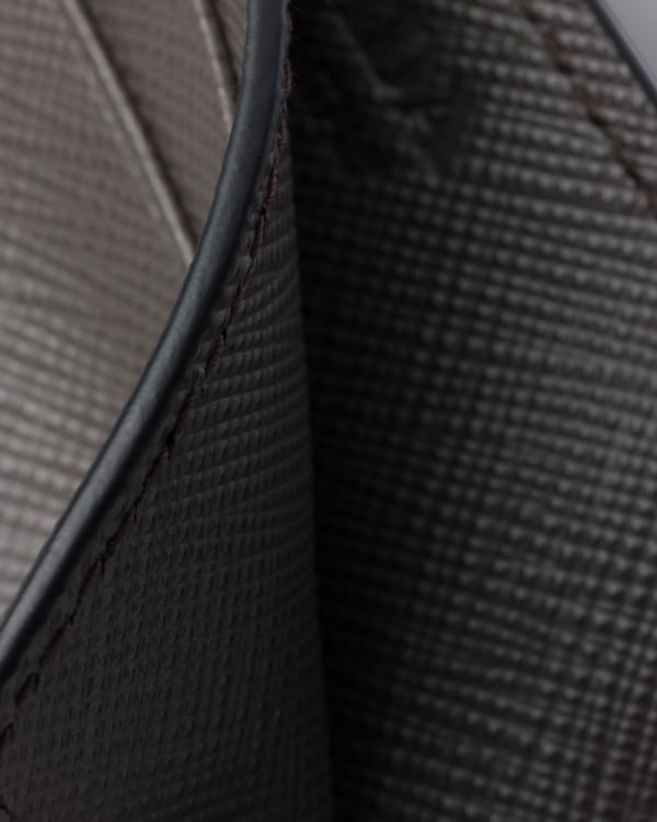 Tarjetero de piel Saffiano Tarjetero de piel Saffiano