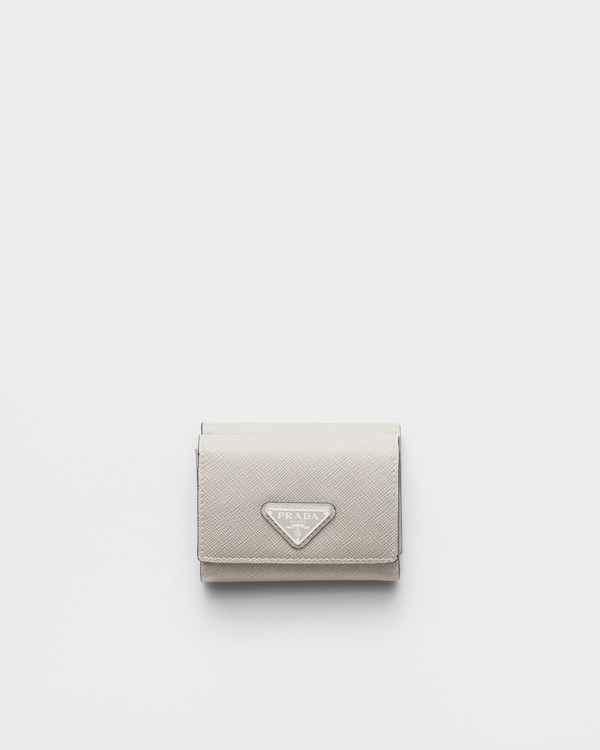 Cartera pequeña de piel Saffiano - Blanco Calizo Cartera pequeña de piel Saffiano - Blanco Calizo
