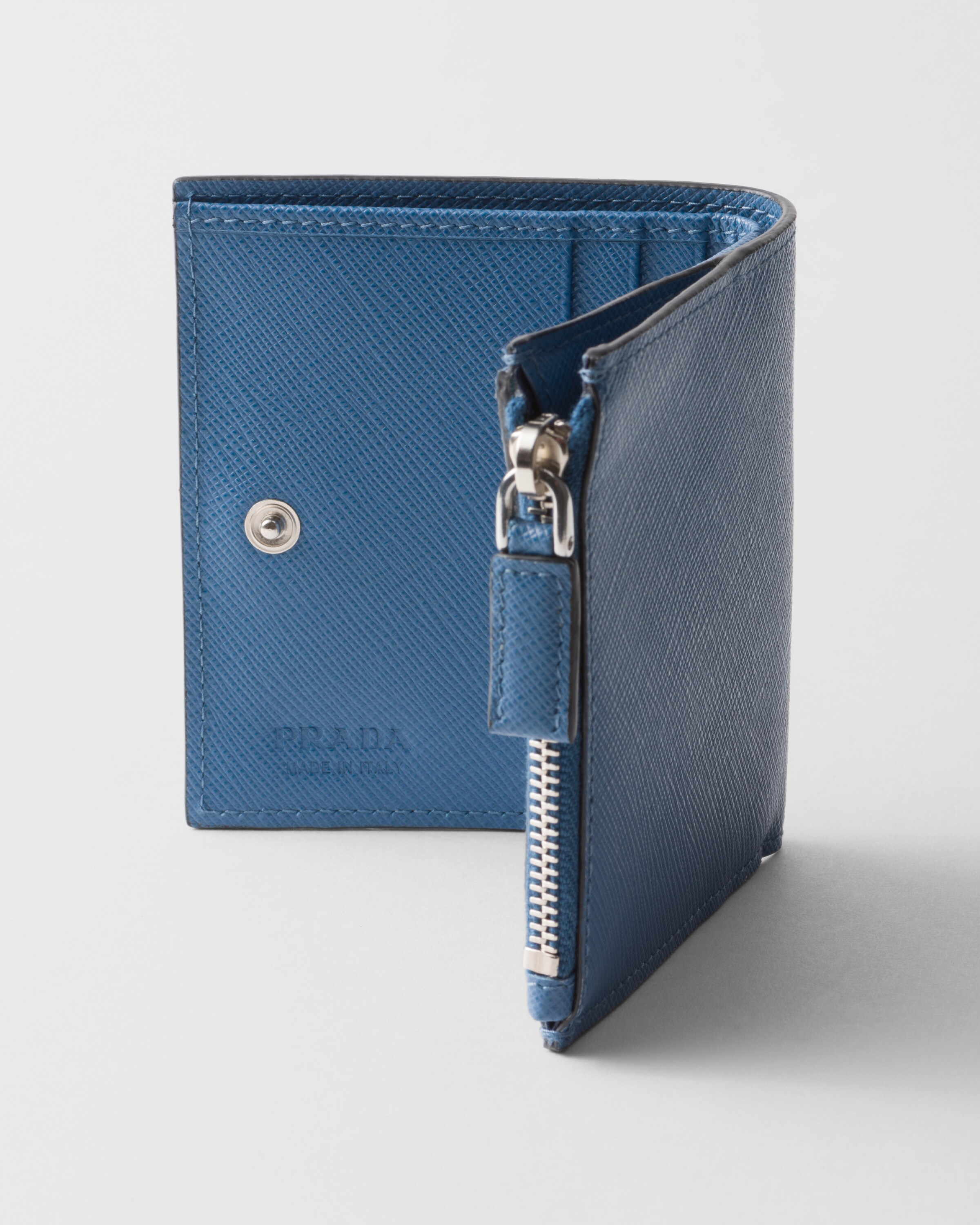 選ぶなら ブルー サフィアーノトライアングル PRADA | 財布 小物