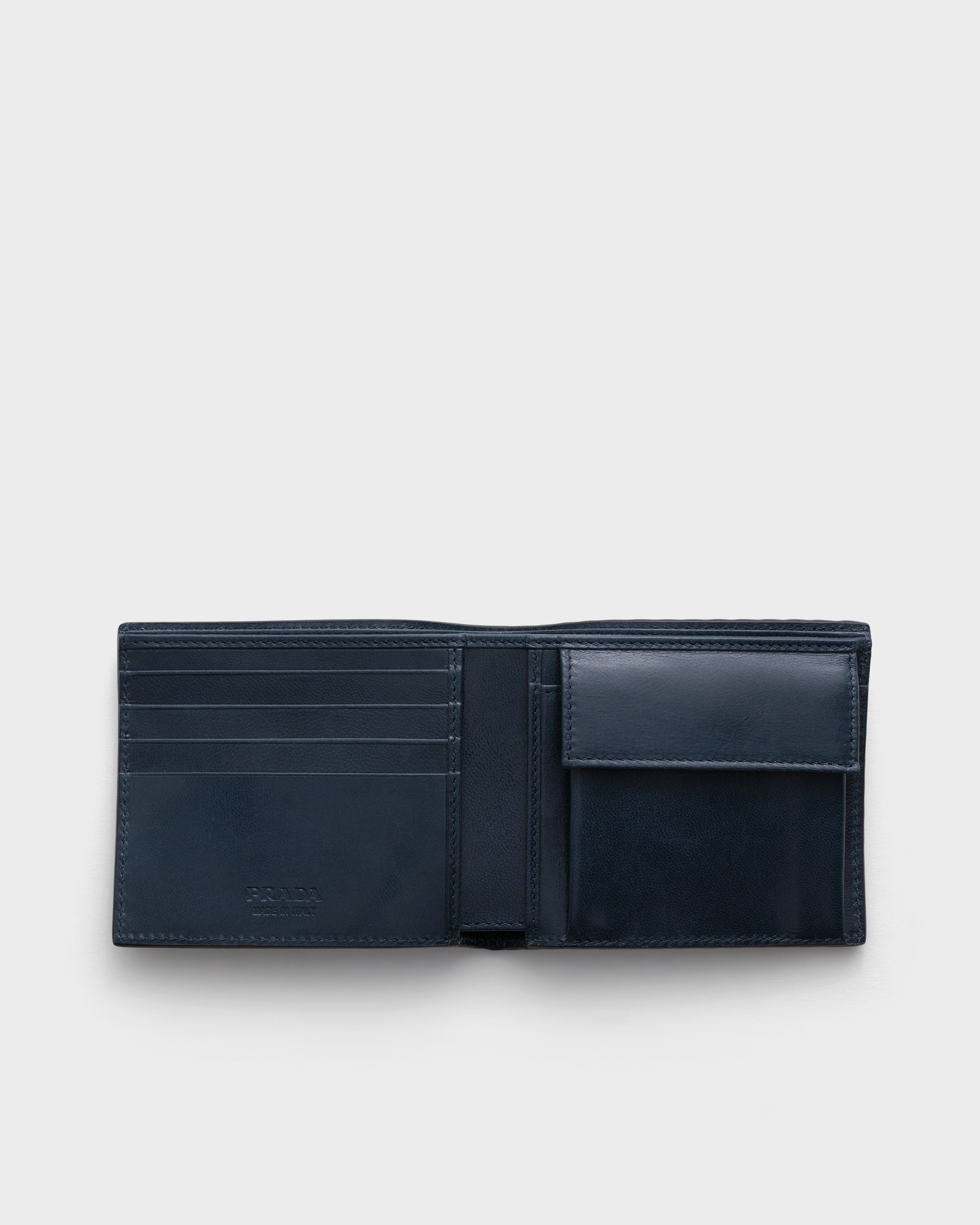 バルティックブルー レザー 小銭入れ付 財布 | PRADA - 日本