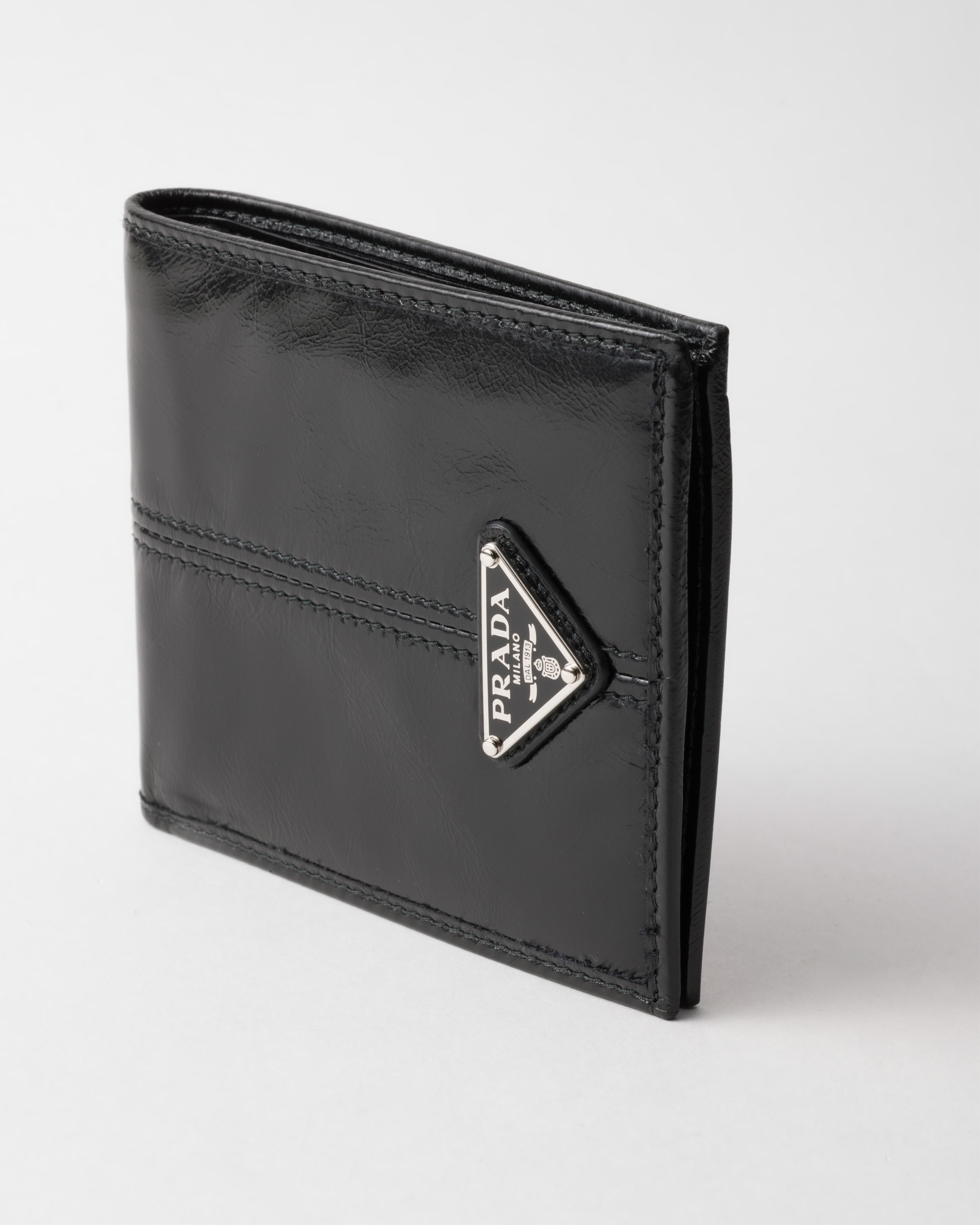【PRADA】プラダ レザーウォレット ブラック ソフトルックスレザー 財布 | PRADA