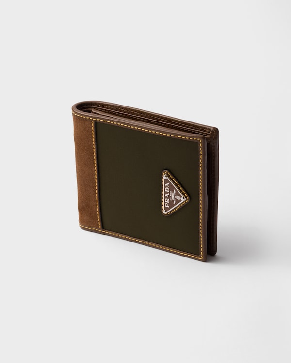 Re-Nylon und Leder-Brieftasche mit Münzfach Re-Nylon und Leder-Brieftasche mit Münzfach