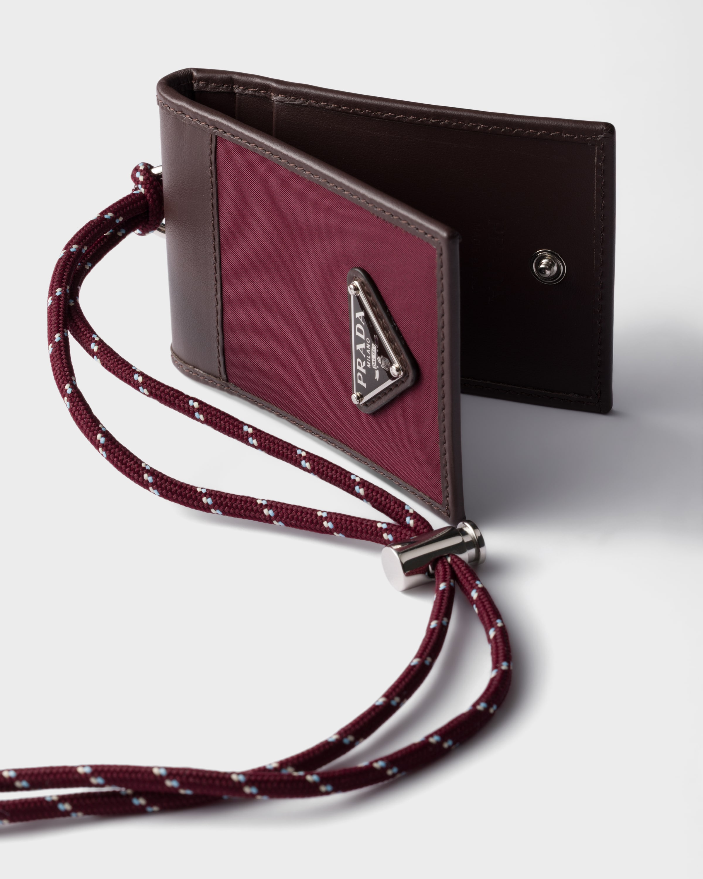 バーガンディ プラダ スピードロック Re-nylon レザー カードケース