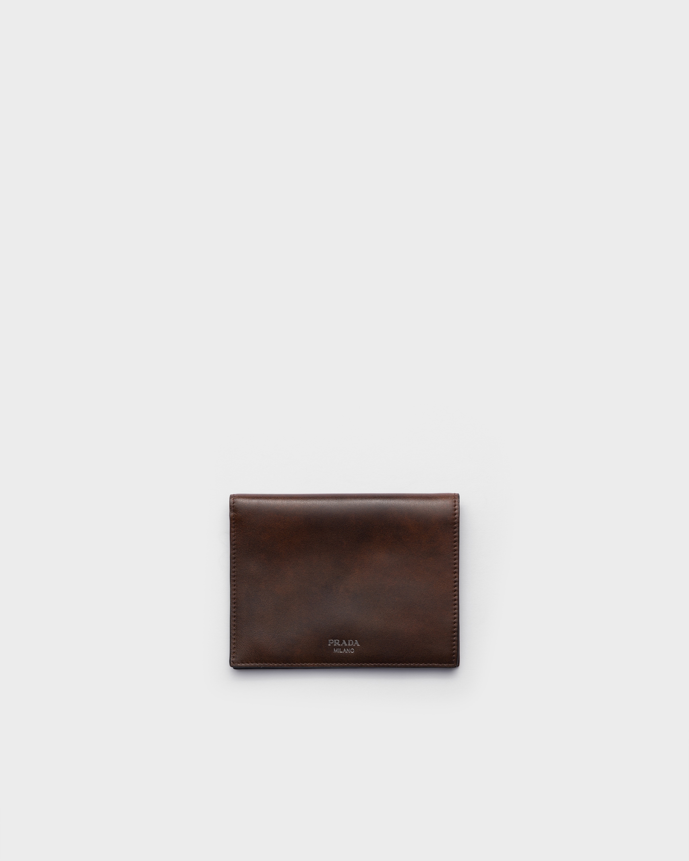 ココアブラウン アンティーク加工レザー 財布 | PRADA - 日本
