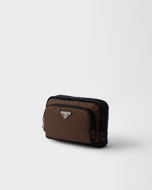 Pouch aus Re-Nylon - Schwarz/Verbrannt Pouch aus Re-Nylon - Schwarz/Verbrannt