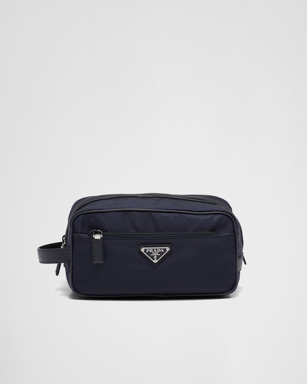 PRADA ネイビーレザー ポーチ 71z2zHAwb1L._SY300_QL30_.jpg