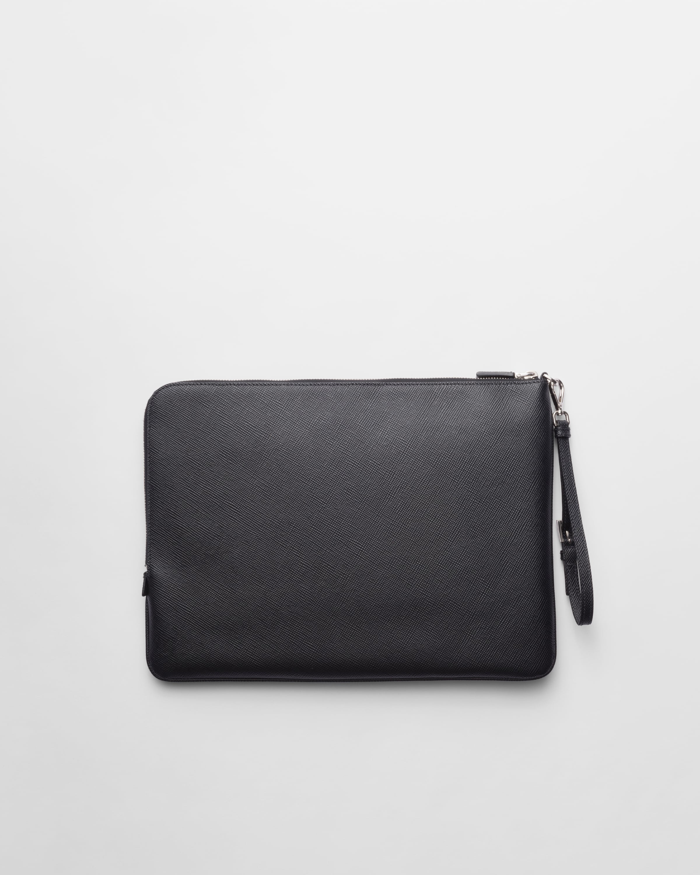 Shop Prada Grosse Pouch Aus Saffiano-leder In Black