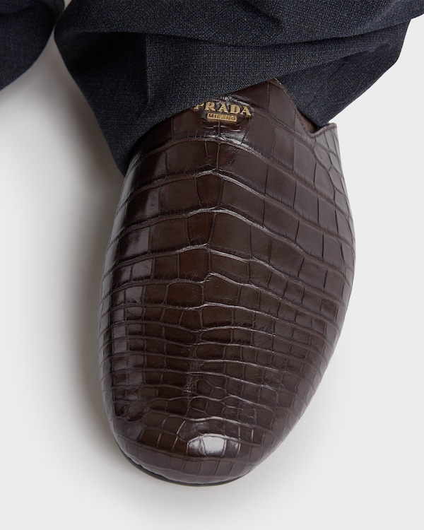 حذاء بكعب من جلد التمساح - أصفر برتقالي حذاء بكعب من جلد التمساح - أصفر برتقالي