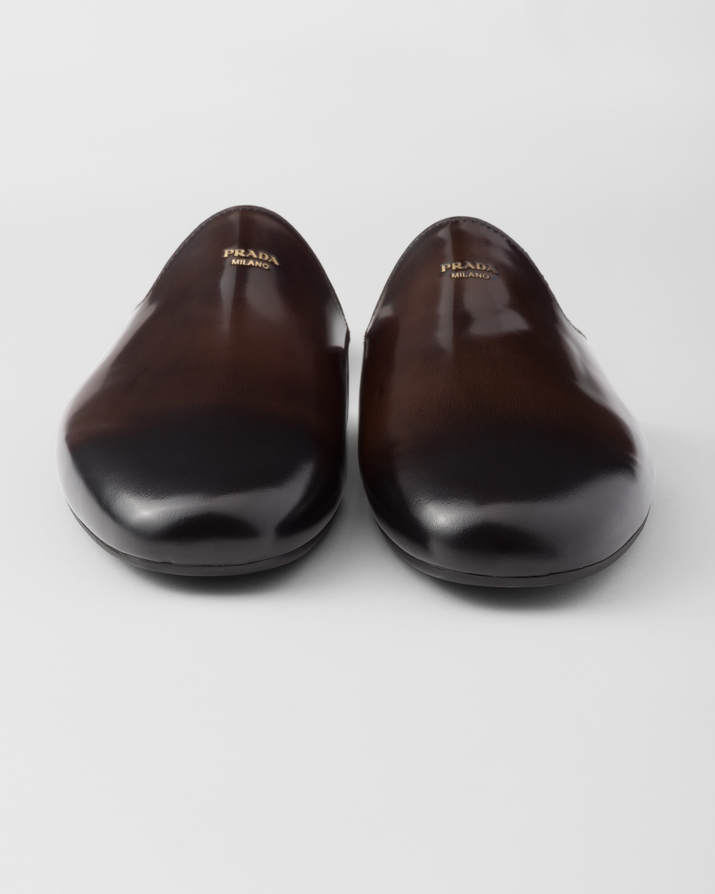 ブラウン ブラッシュドレザー スリッパ | PRADA