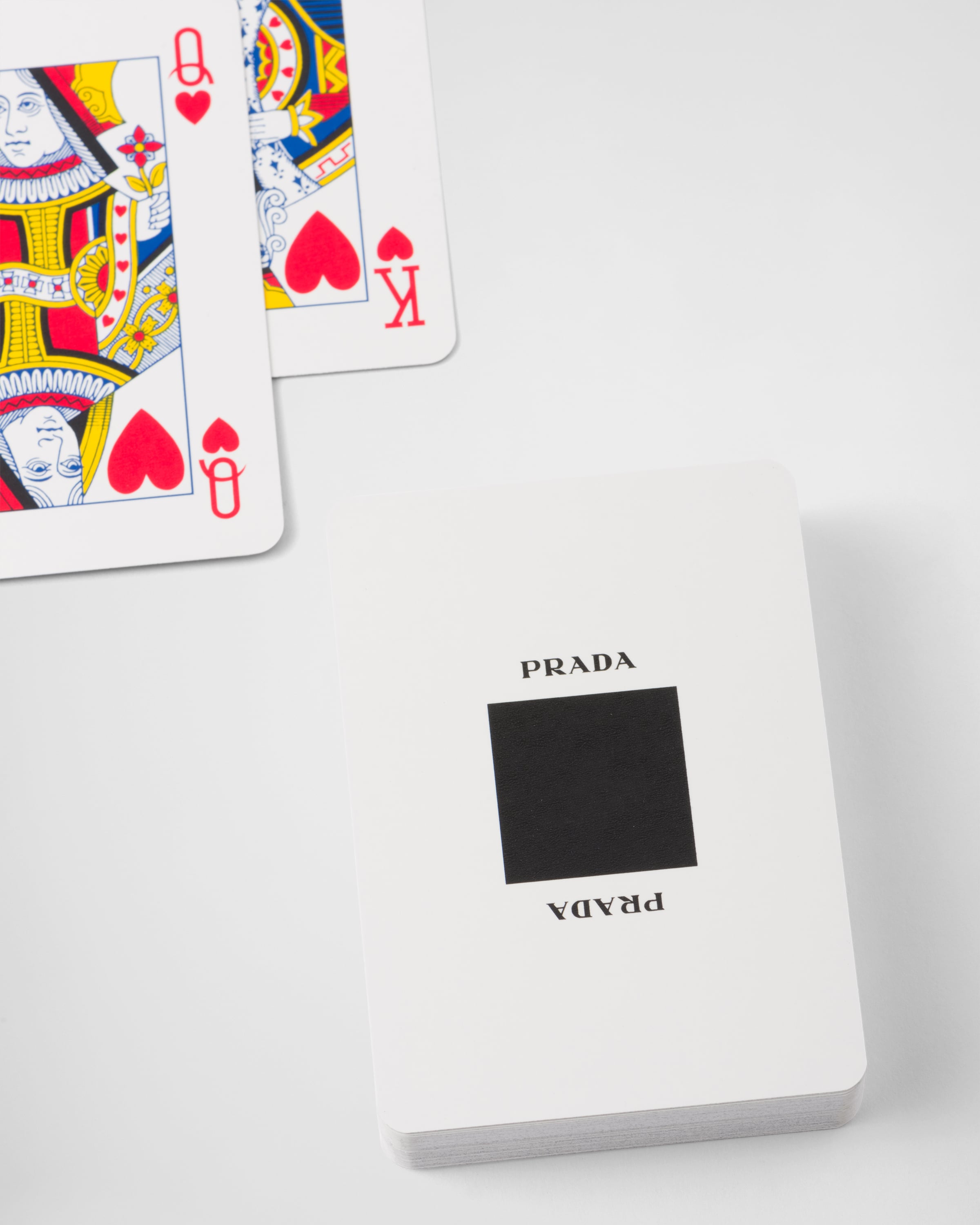 送料無料 ギフト トランプカード付サフィアーノ ブラック ケース PRADA | トランプ