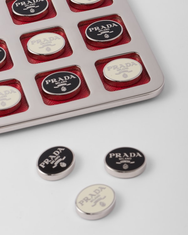 Tic-Tac-Toe-Set aus Saffiano Leder Tic-Tac-Toe-Set aus Saffiano Leder