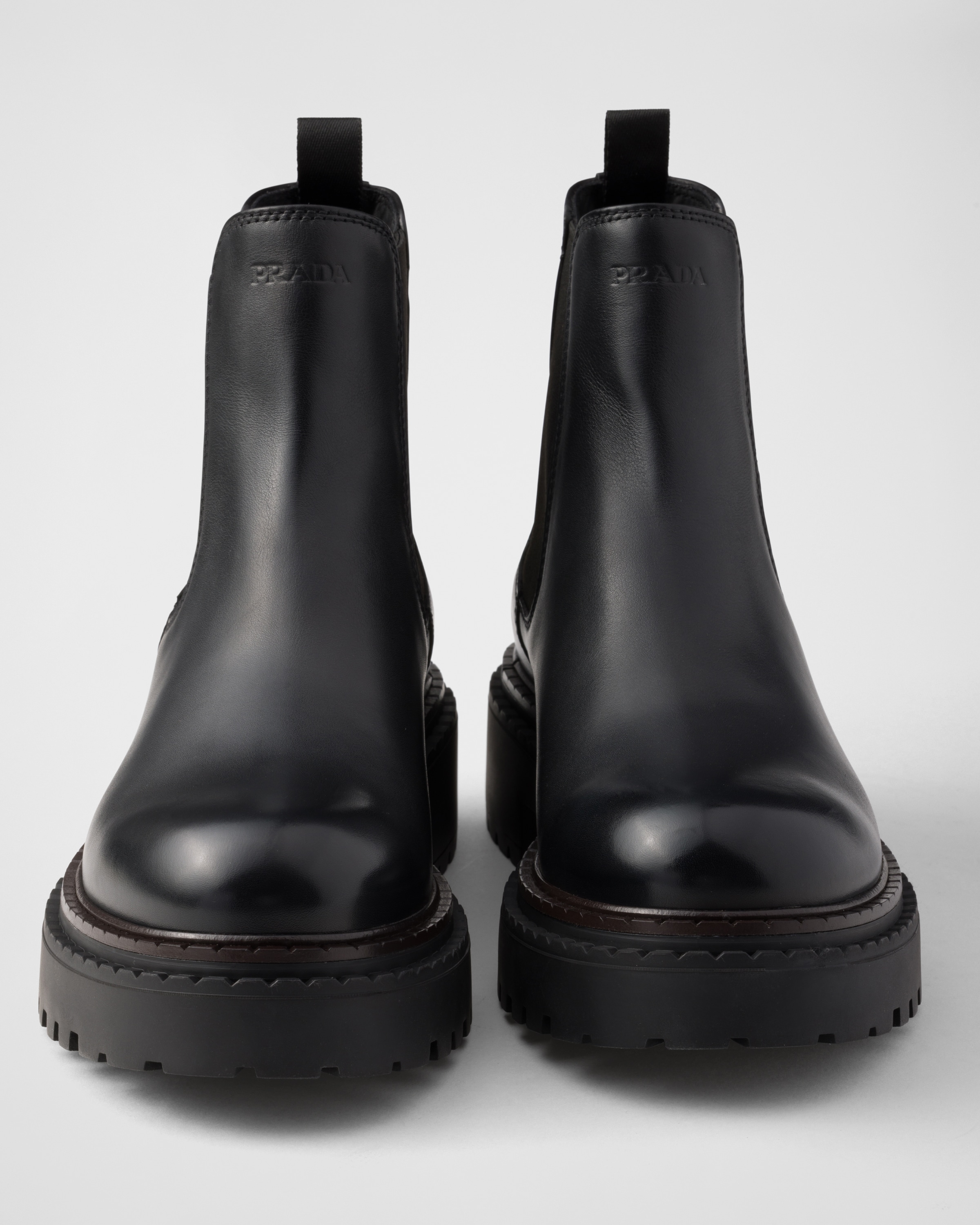 ●日本正規品● Chelsea Leather Black boots PRADA | 靴