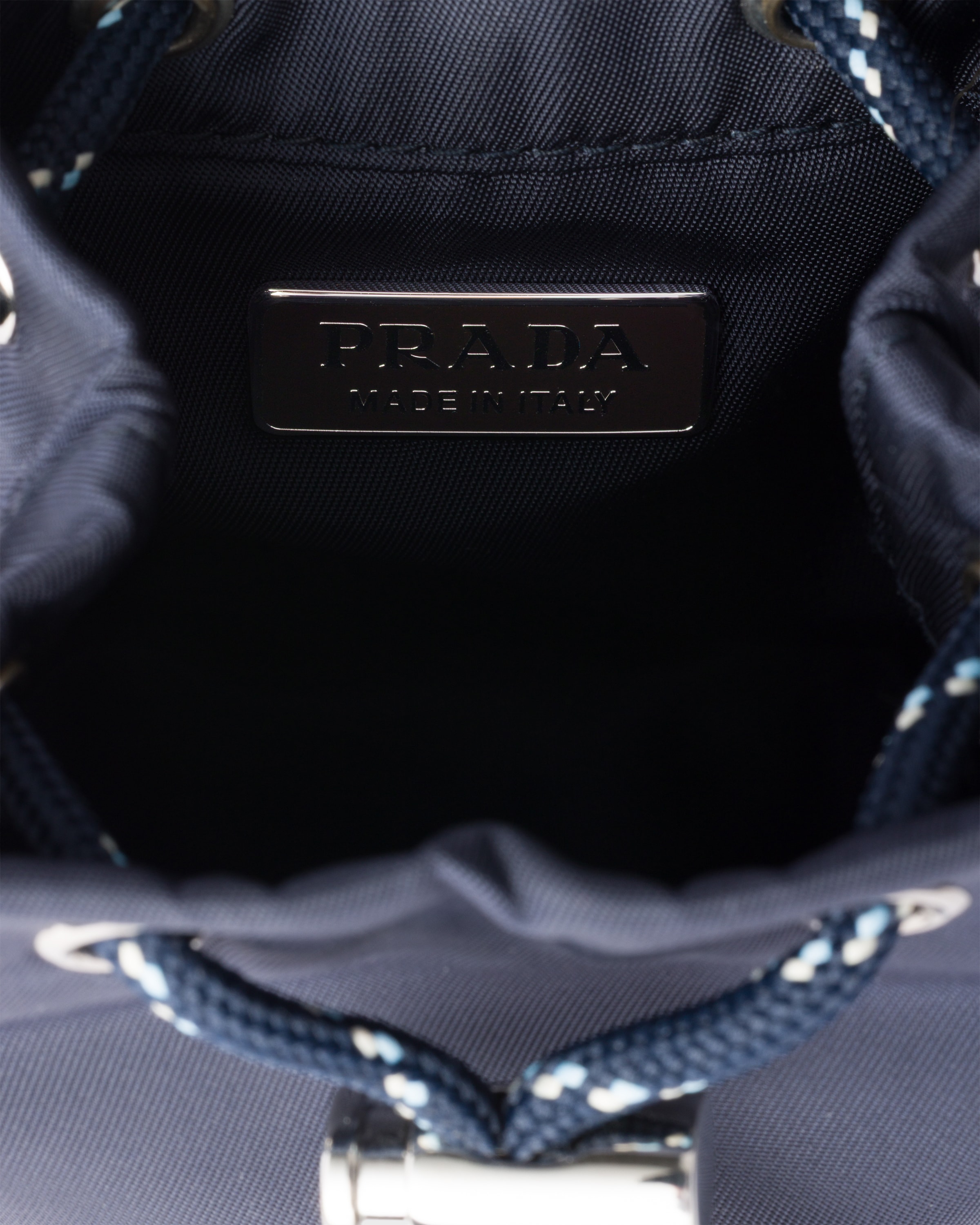 ネイビー プラダ スピードロック Re-Nylon キーリング チャーム