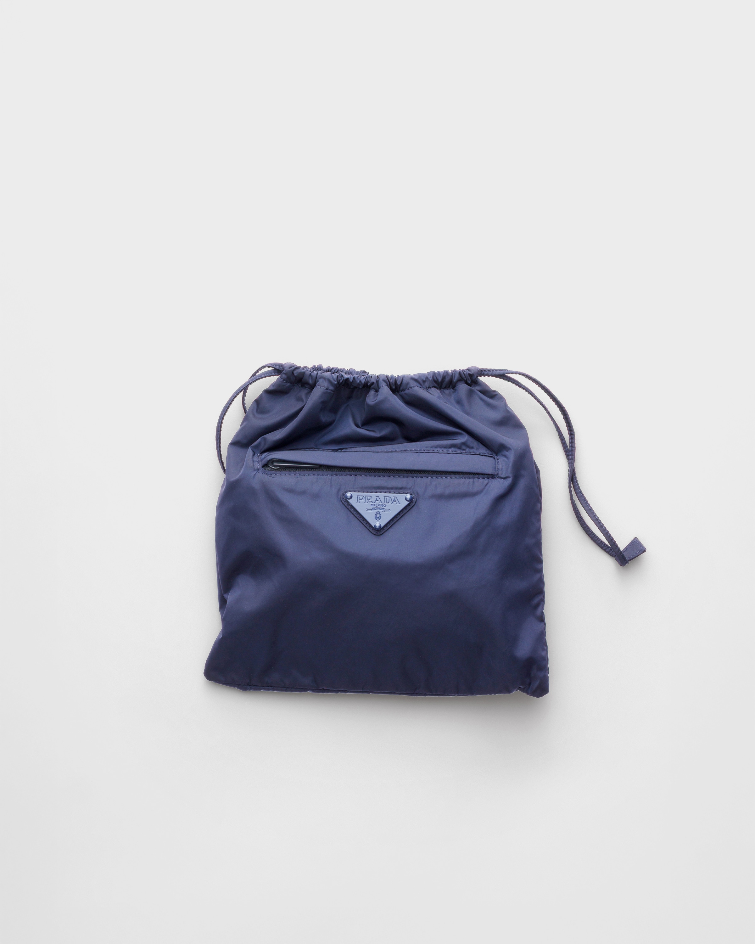 バルティックブルー Re-Nylon ポーチ | PRADA - 日本