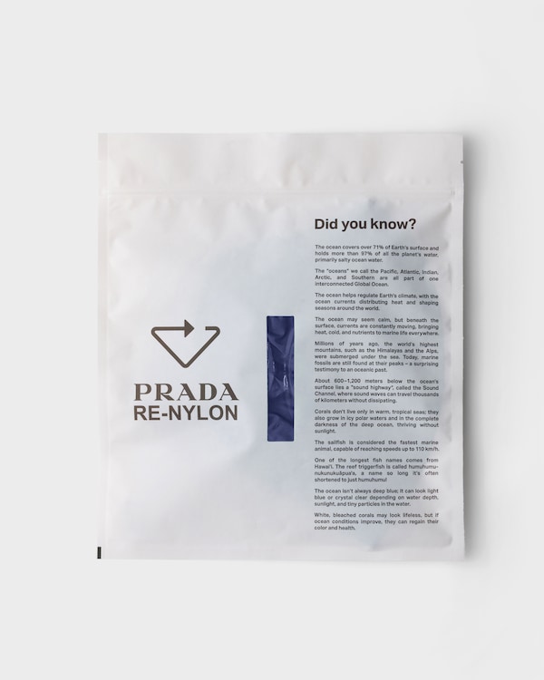 Pochette pliable en Re-Nylon - Bleu Baltique Pochette pliable en Re-Nylon - Bleu Baltique