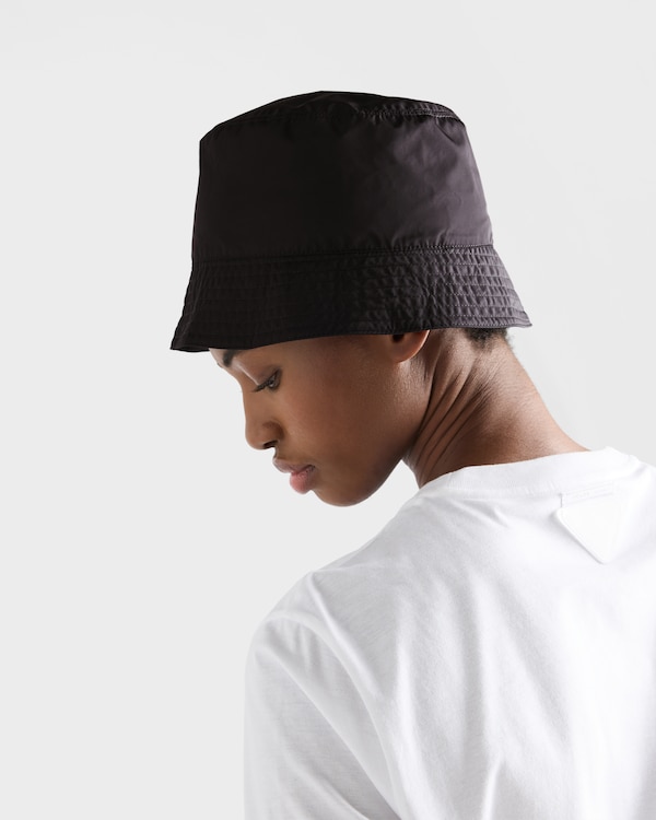 Bob pliable en Re-Nylon - Noir Bob pliable en Re-Nylon - Noir