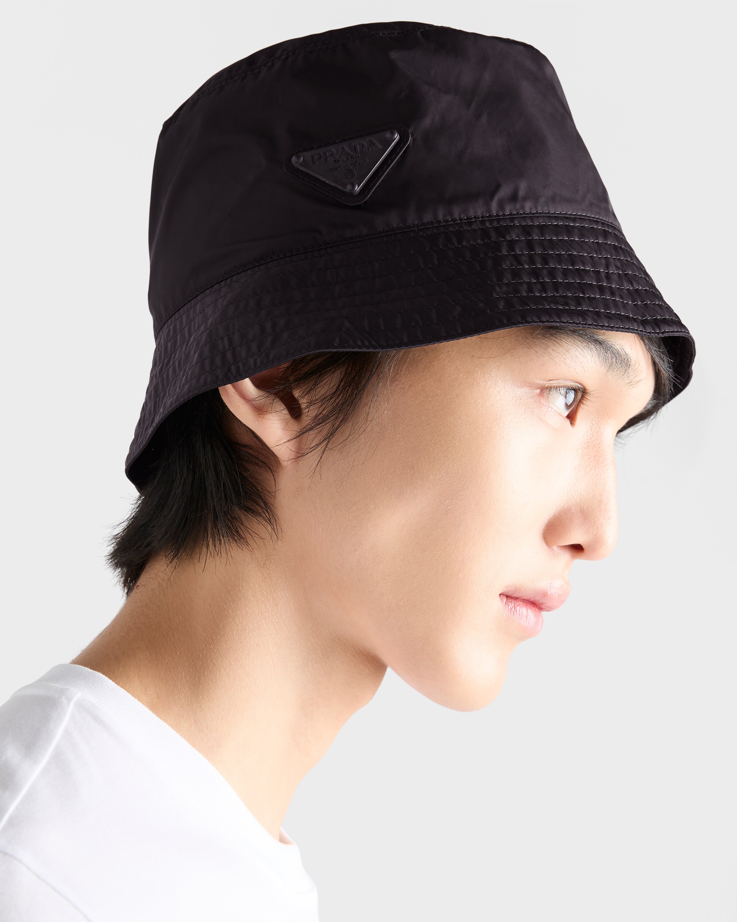 Black Foldable Re-Nylon bucket hat | PRADA - United States
