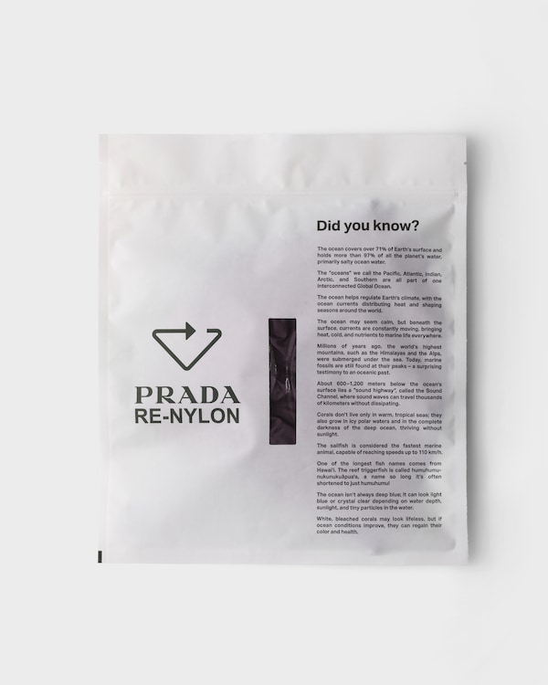 Bob pliable en Re-Nylon - Noir Bob pliable en Re-Nylon - Noir