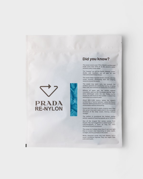 Bob pliable en Re-Nylon - BLEU CLAIR Bob pliable en Re-Nylon - BLEU CLAIR