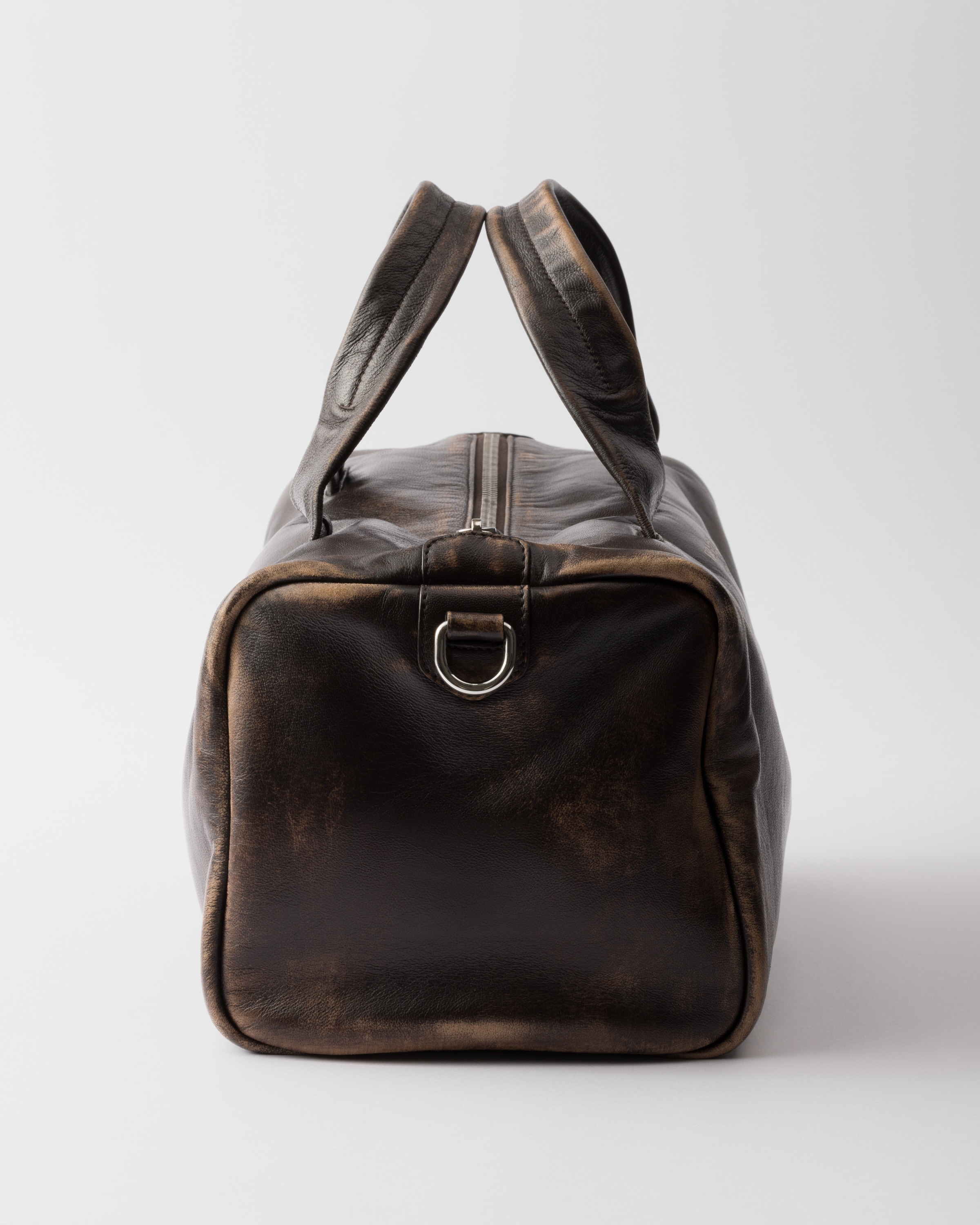 ⭐*)様 PRADA パーティーバッグ　シンプルでエレガントなダークブラウン PRADA パーティーバッグシンプルでエレガントなダークブラウン