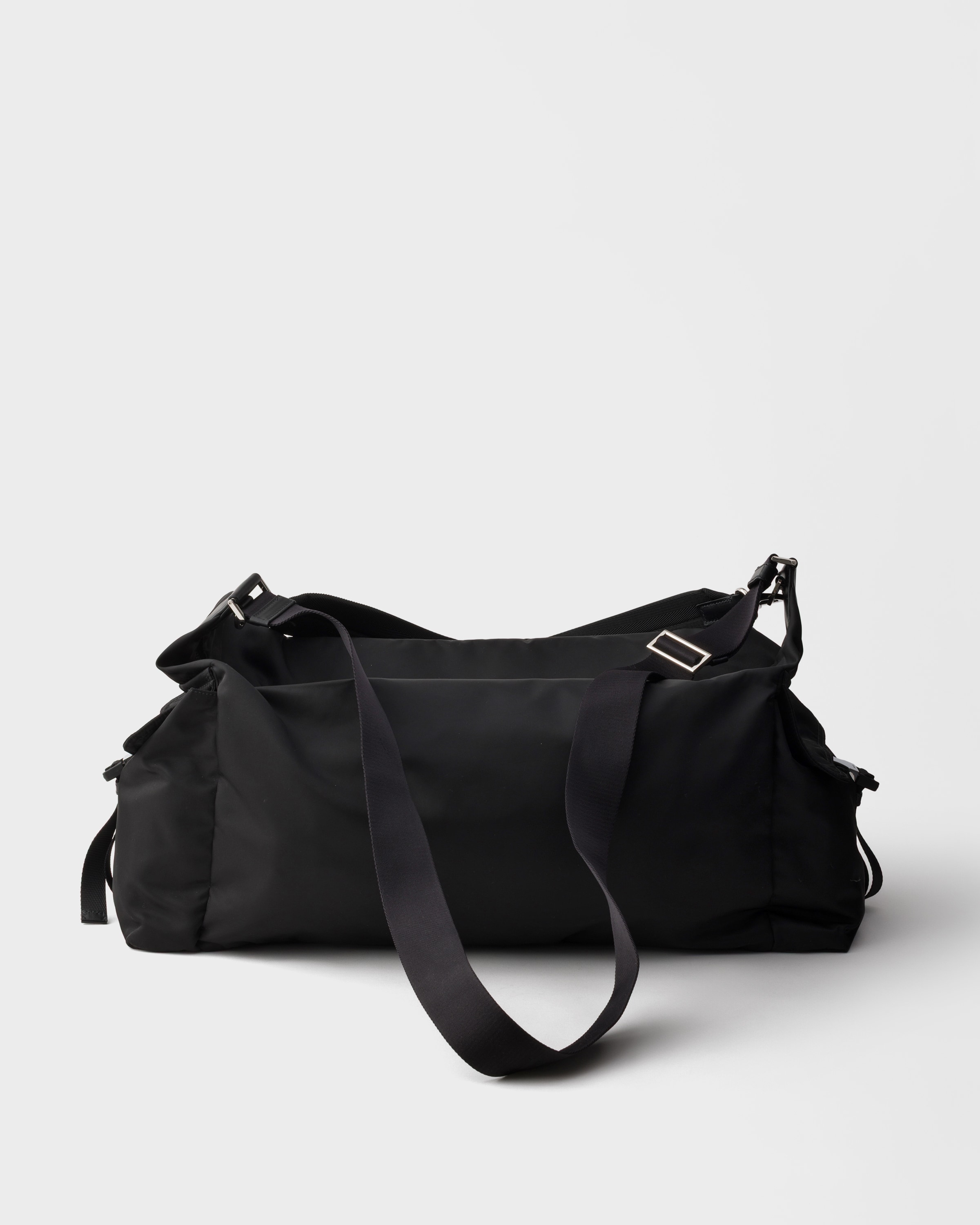 ブラック Re-Nylon レザー ダッフルバッグ | PRADA - 日本