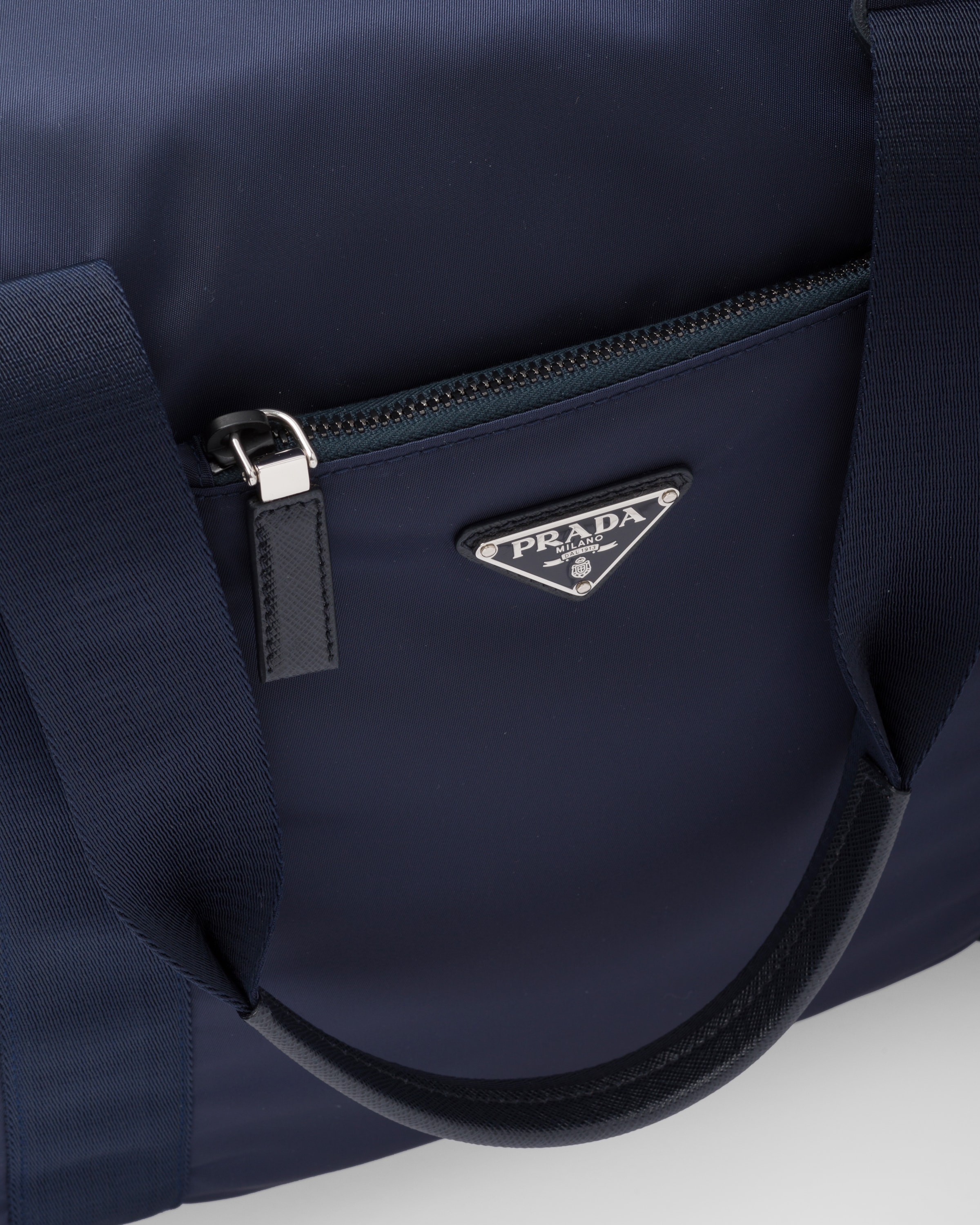 PRADA Re-Nylon xサフィアーノレザー ダッフルバッグ (PRADA