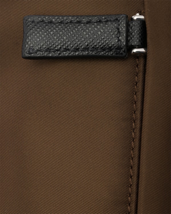 Sac porté épaule en Re-Nylon et cuir Saffiano - Terre De Sienne Sac porté épaule en Re-Nylon et cuir Saffiano - Terre De Sienne