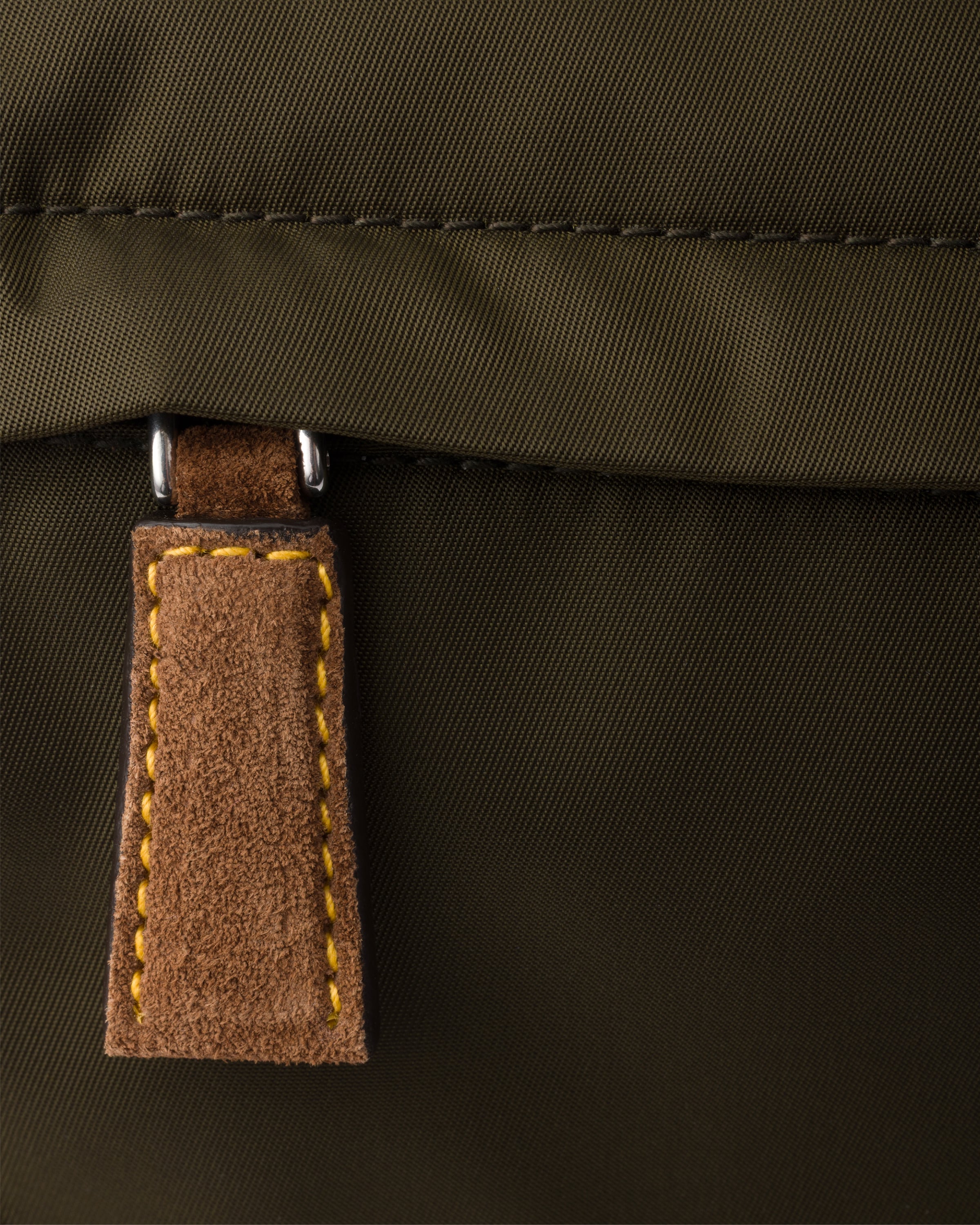 ショルダーバッグ PRADA 2VD066_384_F041O RE-NYLON AND SUEDE SHOULDER BAG Musk Green/cocoa Medium Re-nylon And Suede Shoulder Bag | PRADA