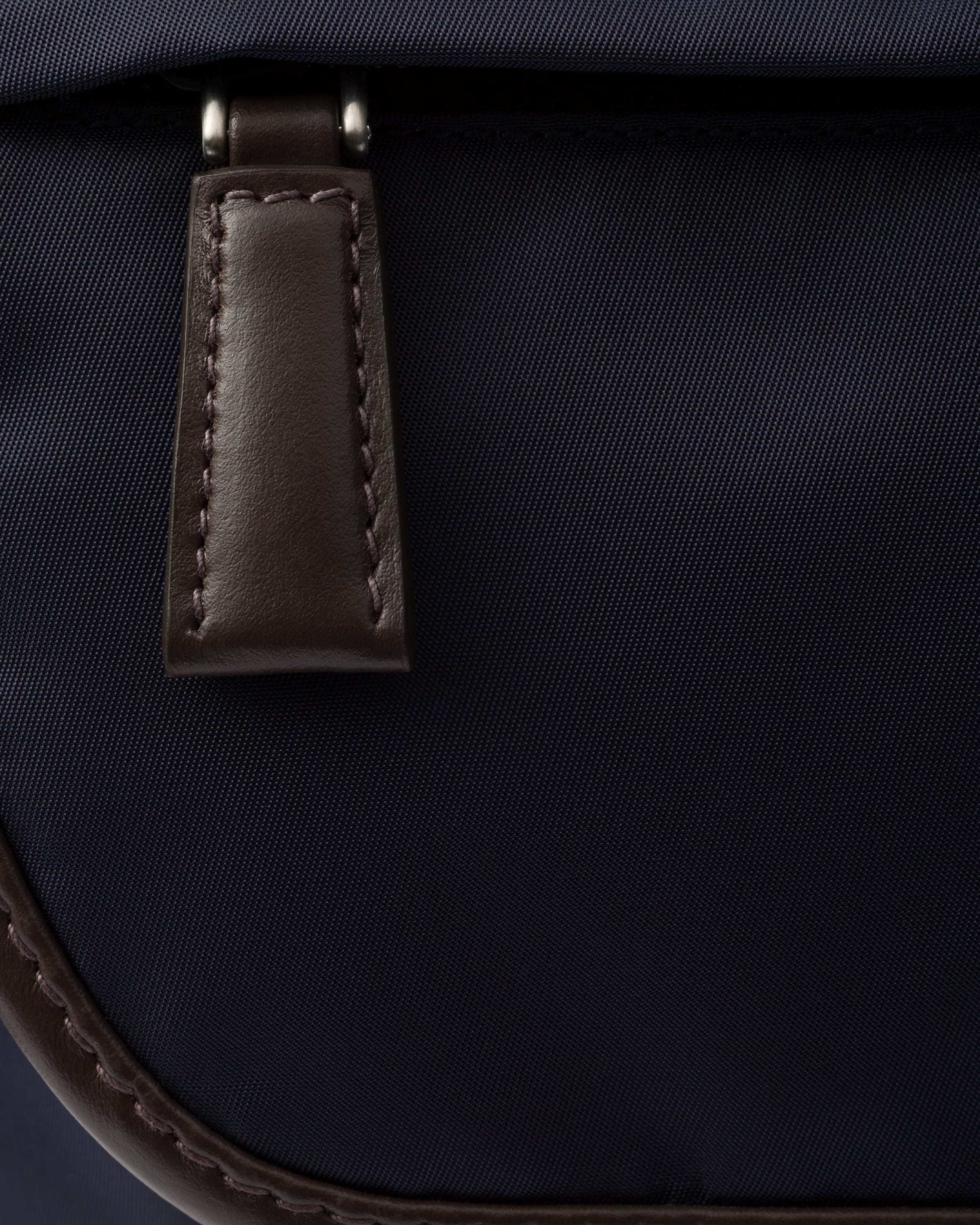 ショルダーバッグ PRADA 2VD066_384_F0C1B RE-NYLON AND LEATHER SHOULDER BAG Blue/Coffee Medium Re-Nylon and leather shoulder bag | PRADA