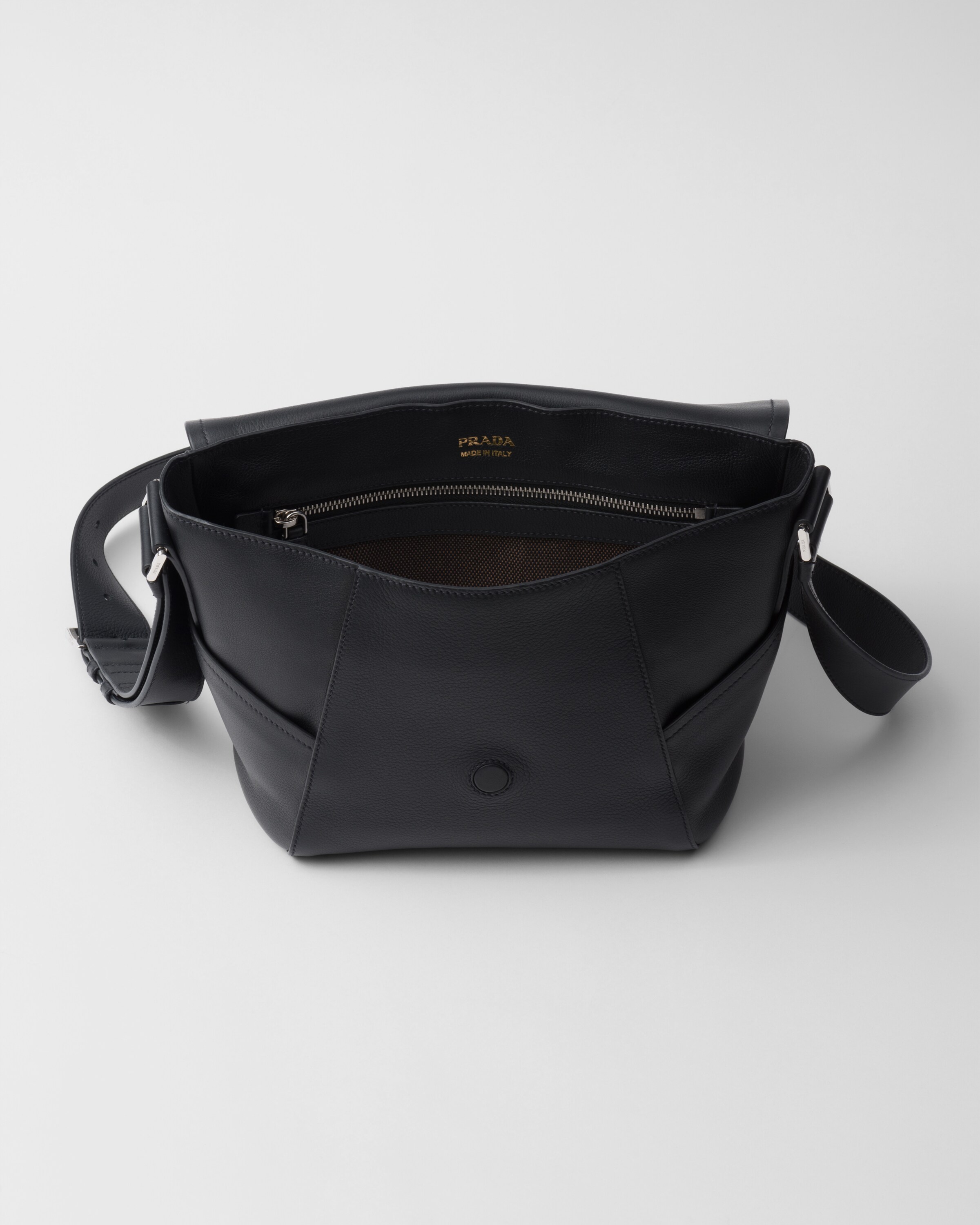 ブラック ソフトグレインレザー ショルダーバッグ | PRADA