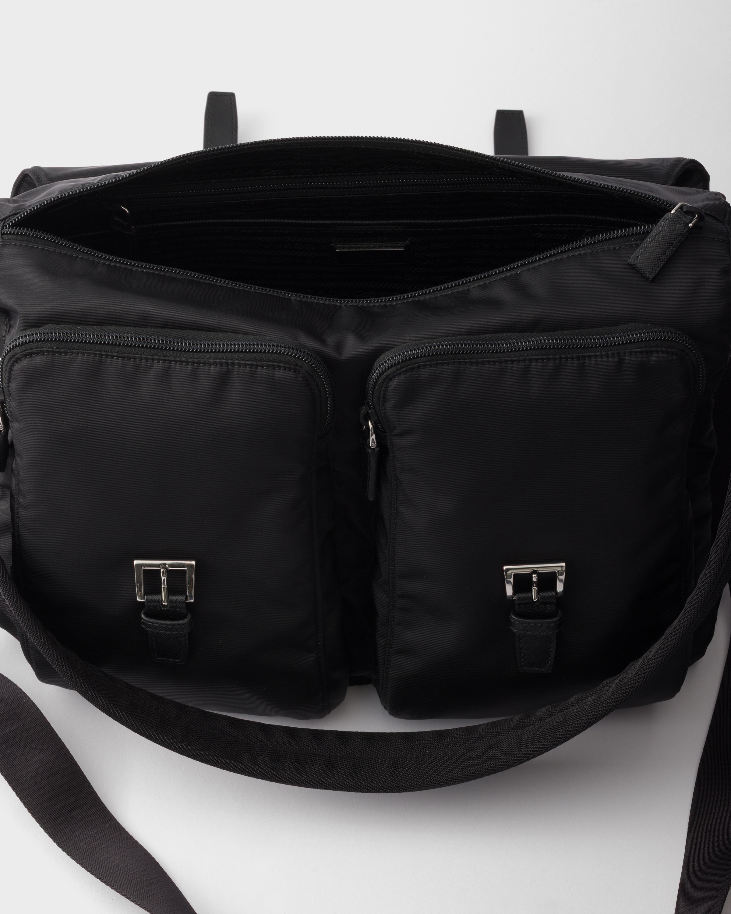 ブラック Re-nylon ショルダーバッグ | PRADA - 日本